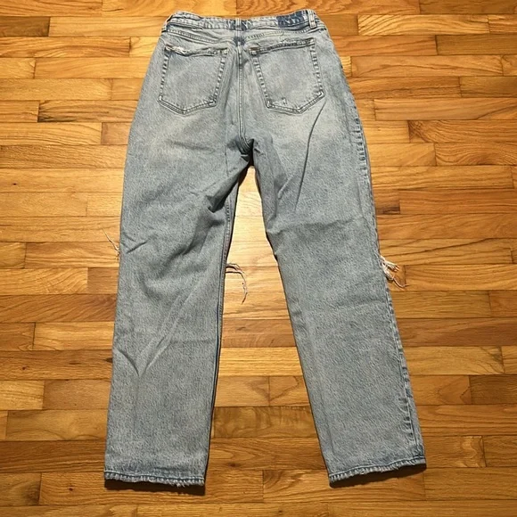 Abercrombie and Fitch - Curve Love - The Dad High Rise. Size 30/10R. - Picture 4 of 6